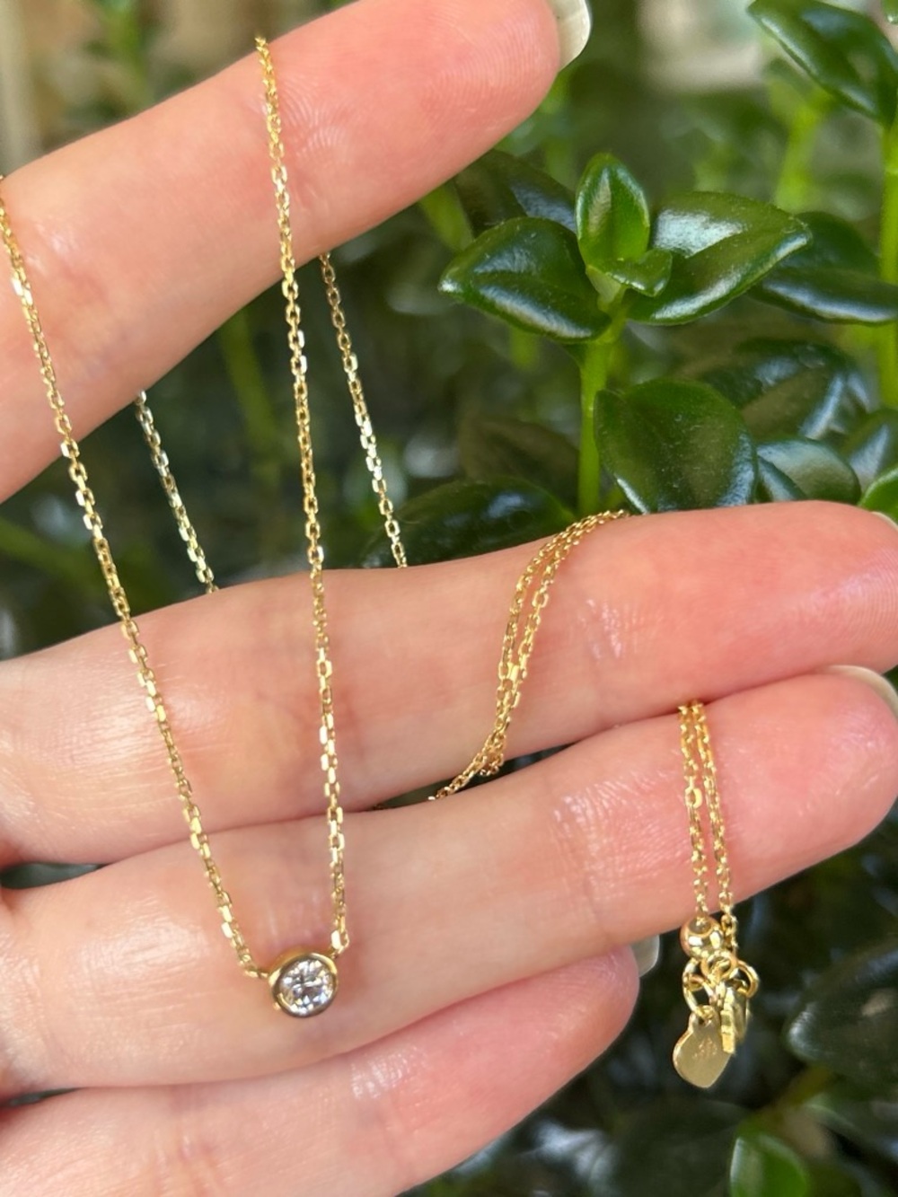 Brand New 10K SOLID GOLD Adjustable Bolo Style Necklace with Lab Diamond